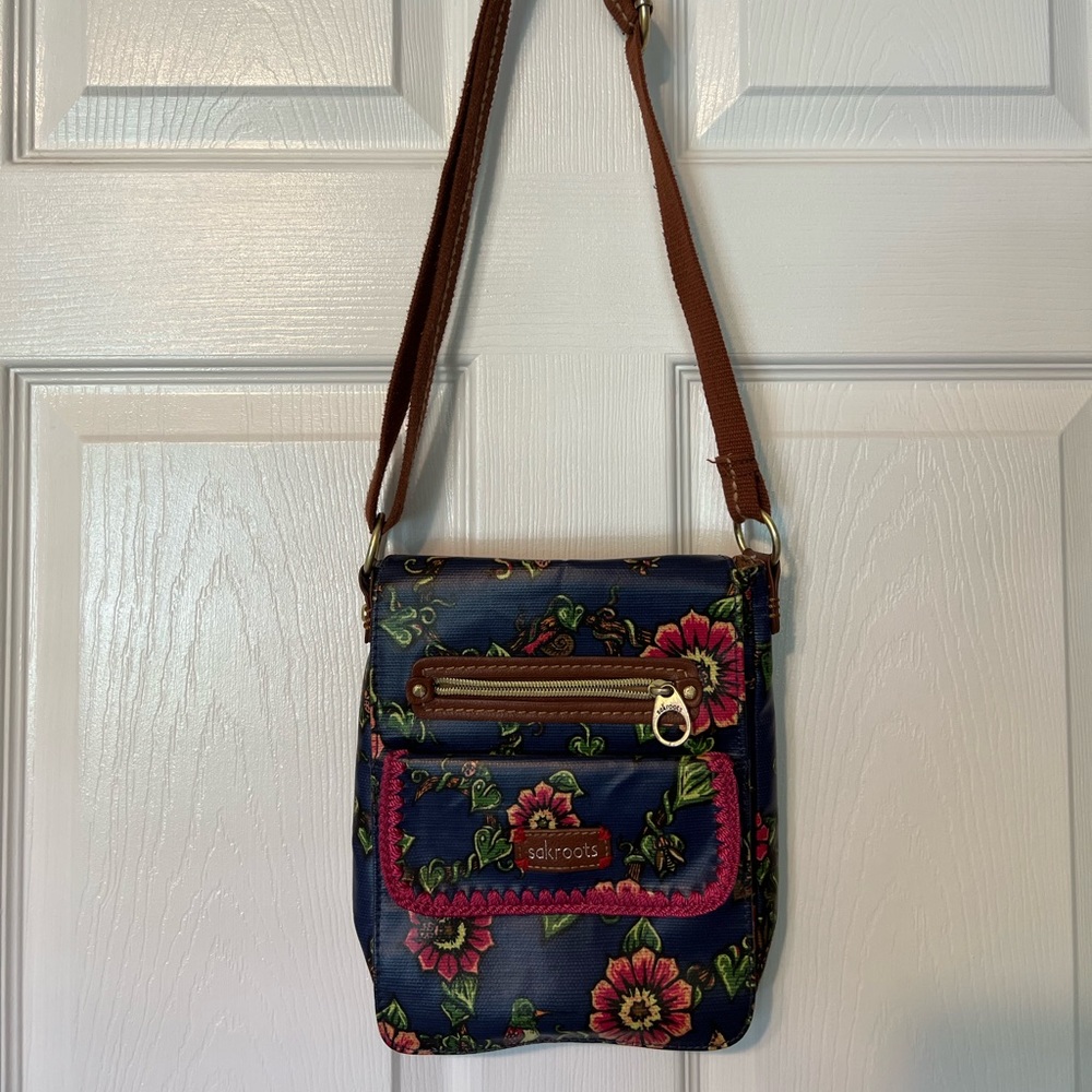 Crossbody Sakroots Purse